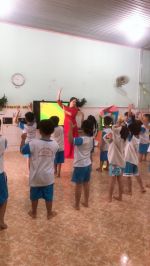 Hưởng ứng tuần lễ áo dài